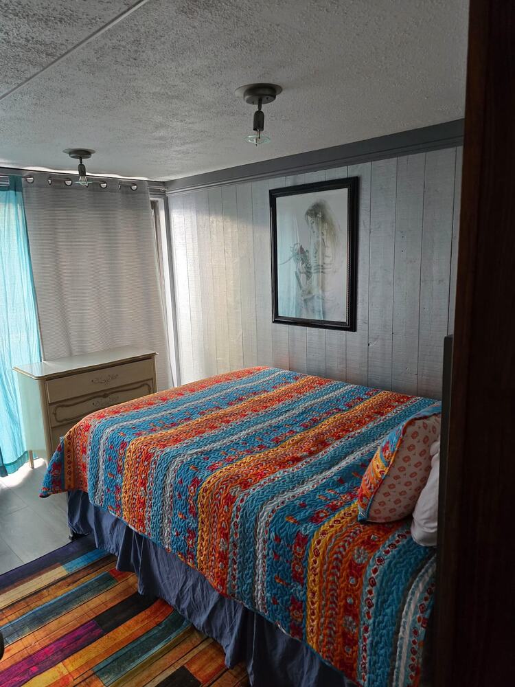 Private bedroom